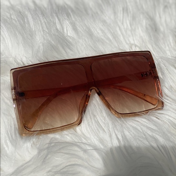 BO$$ BABE in Toffee - Picture 2 of 2